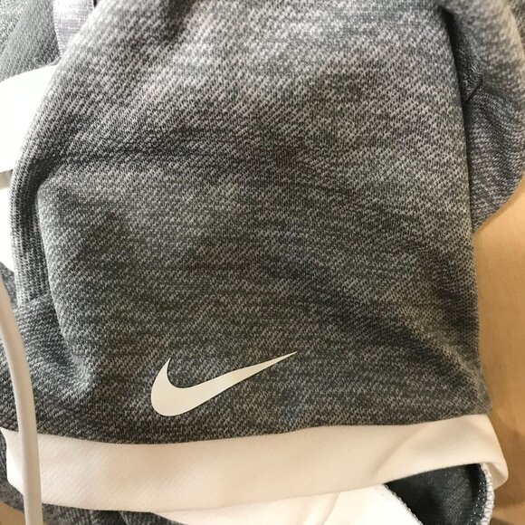 NIKE GOLF - WOMENS LARGE - GRAY SHORT SLEEVE COLLARED DRI-FIT POLO SHIRT- 640335 - Picture 11 of 11